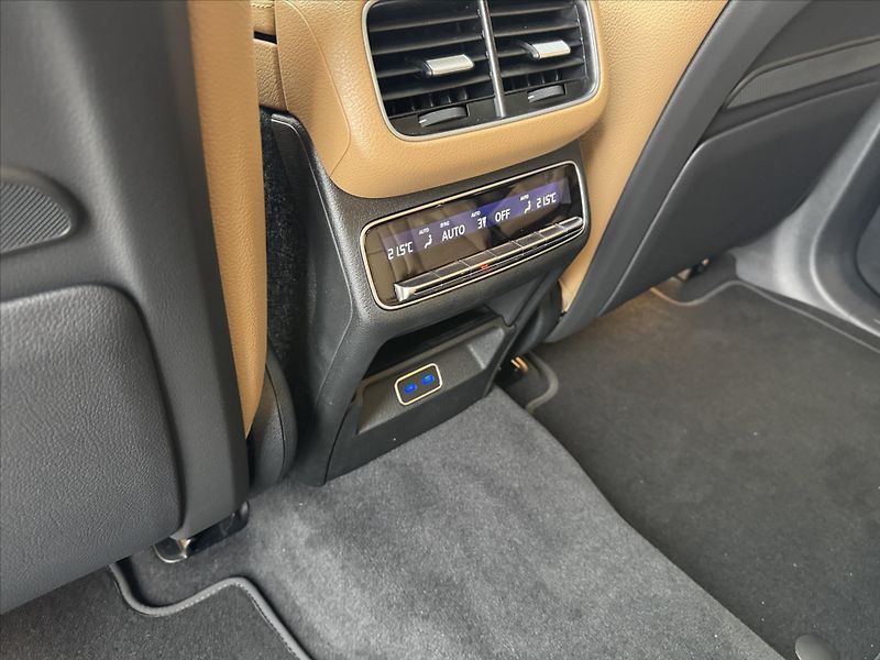 Mercedes-Benz GLS 350d 4M*NEZÁVISLÉ*MASÁŽ - fotka 40 z 52