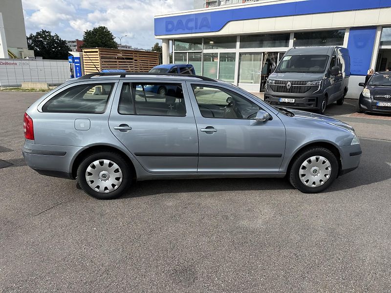 Škoda Octavia 1.6 75kW - fotka 5 z 27