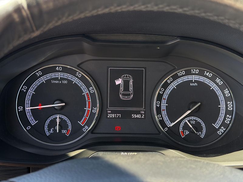 Škoda Kodiaq (2016) 1.4 tsi 110 kw/4x4/7 míst - fotka 22 z 23
