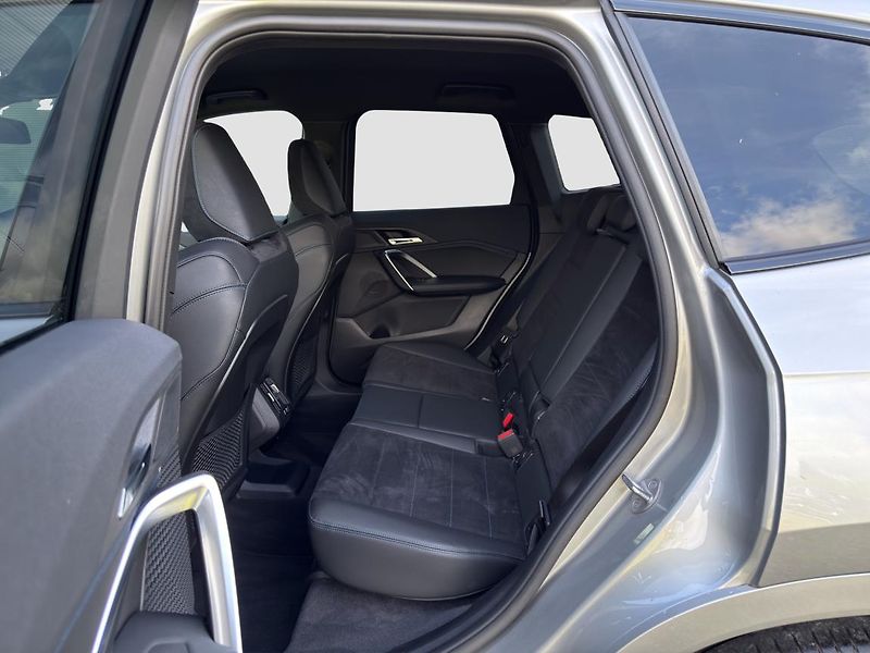 BMW X1 xDrive23i - fotka 15 z 21
