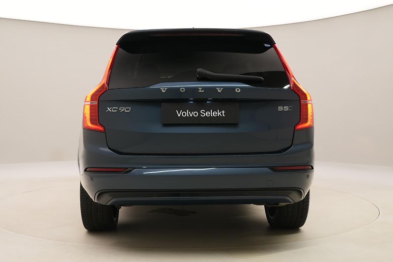 Volvo XC90 B5 AWD DARK PLUS AUT CZ 7m - fotka 12 z 67