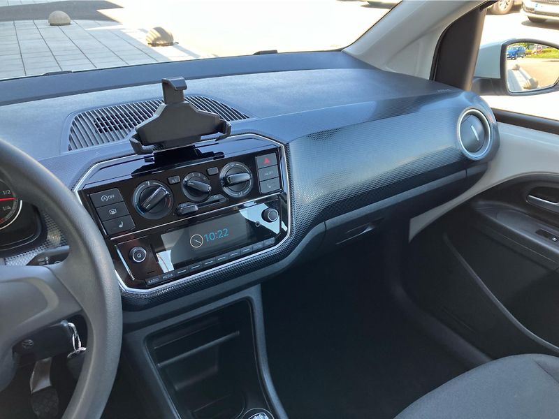 Volkswagen up! 1.0 MPI 48 kW KLIMA - fotka 15 z 30