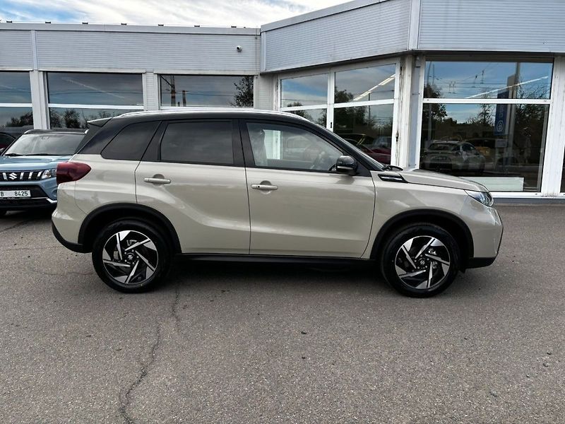 Suzuki Vitara 4x4 Black Edition VÝPRODEJ - fotka 8 z 11