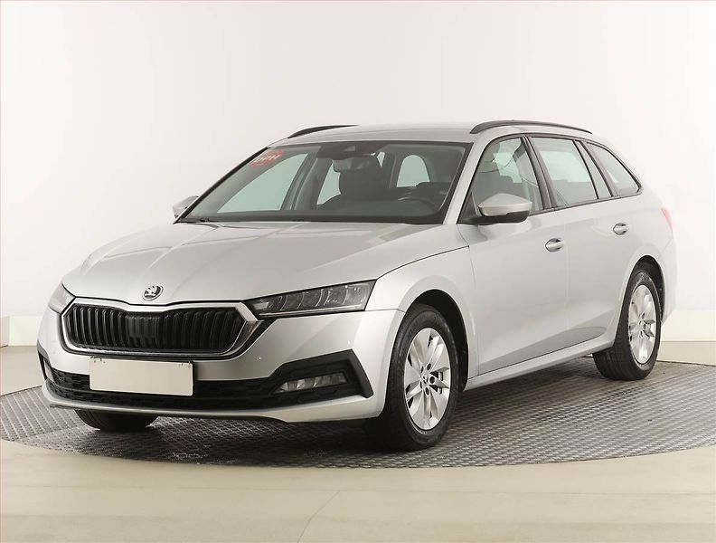 Škoda Octavia (2023) Ambition 2.0 TDI, ČR,1.maj - fotka 2 z 24