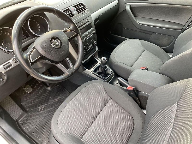 Škoda Yeti (2014) 2.0 TDI 4x4 Ambition - fotka 7 z 24