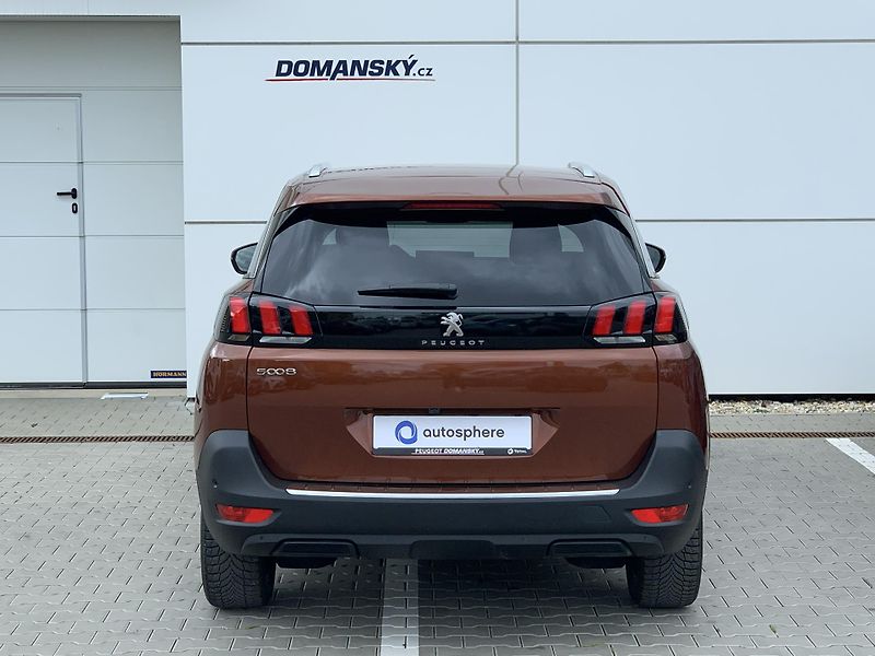 Peugeot 5008 ALLURE PACK 1,2 PureTech 96kW - fotka 12 z 29