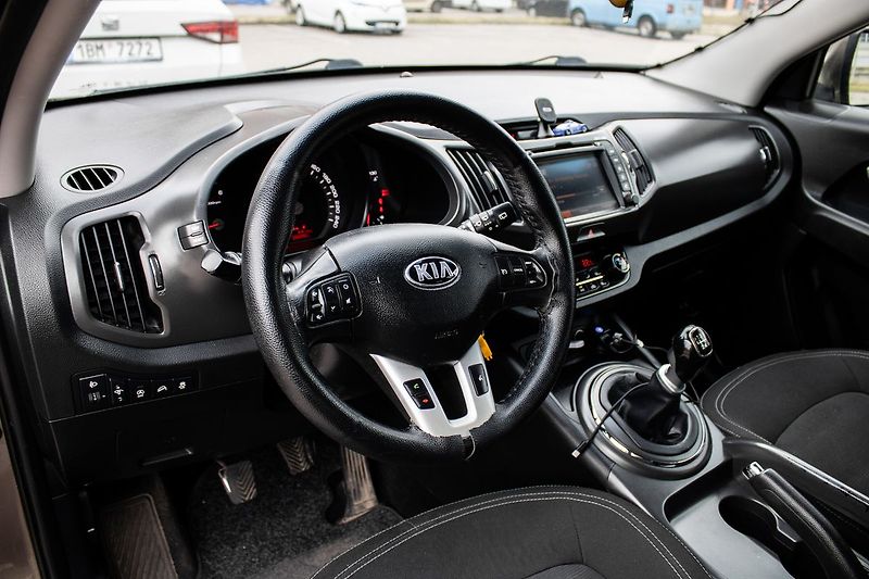 Kia Sportage - fotka 9 z 28