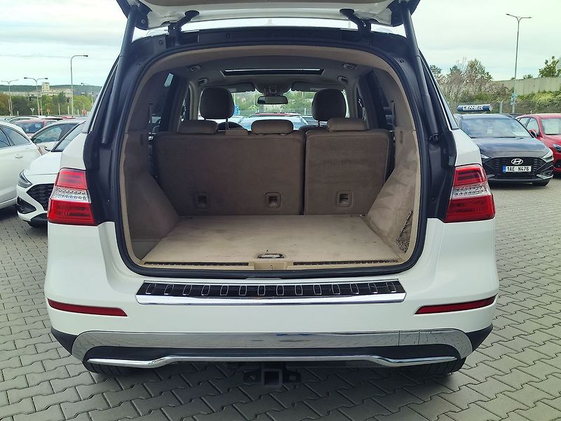Mercedes-Benz Třídy M 250 CDI/150kW 4Matic AT - fotka 9 z 34