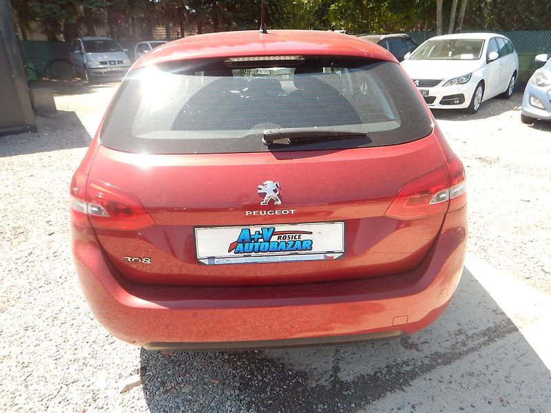 Peugeot 308 1.2 , 96 kw - fotka 7 z 15
