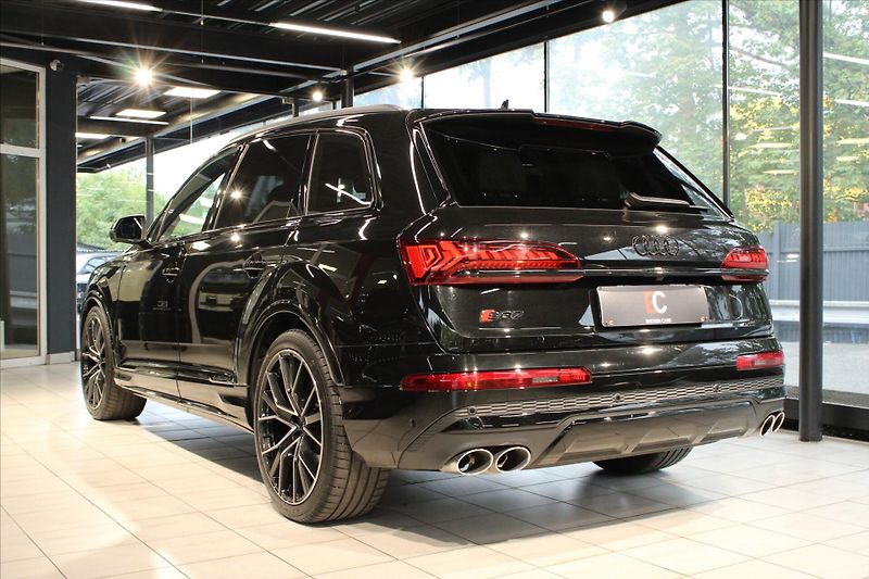 Audi SQ7 TFSi quattro Competition Plus - fotka 4 z 41