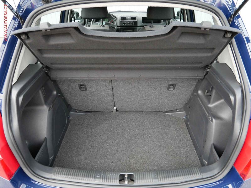 Škoda Fabia (2011) 1.2 HTP, ČR, AC - fotka 7 z 13