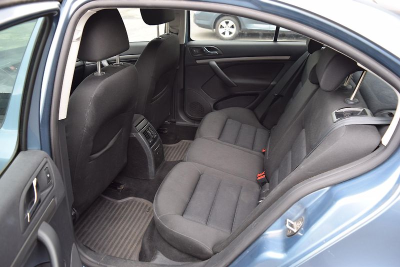 Škoda Octavia (2008) 1.8TSI 118kwELEGANCE KLIMA ALU - fotka 14 z 44