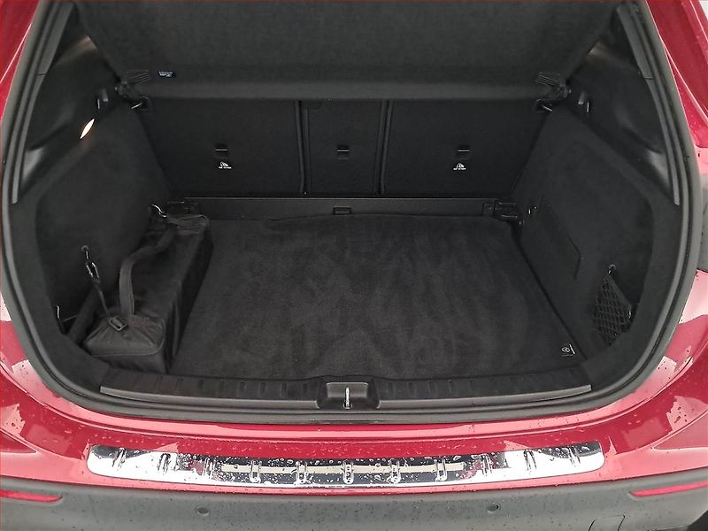 Mercedes-Benz GLA (2024) 200 d 4MATIC - fotka 14 z 22