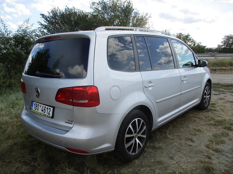 Volkswagen Touran TDi*77kW*159TKM*NAVI*L+Z PNEU - fotka 8 z 39