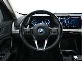 BMW iX1 (2023) xDrive30 65 kWh 4×4 - náhled 6