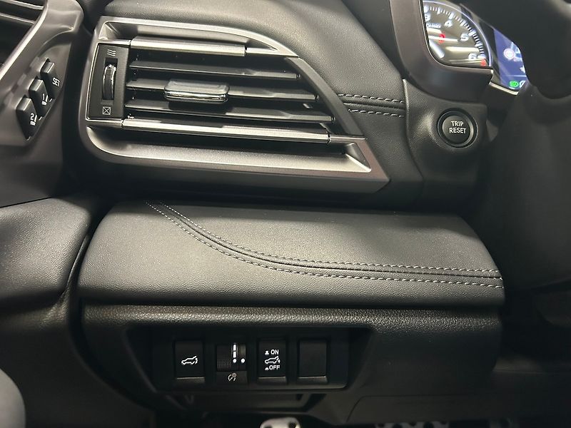 Subaru Outback (2025) 2.5 TOURING 2025 skladem | Zár - fotka 45 z 59