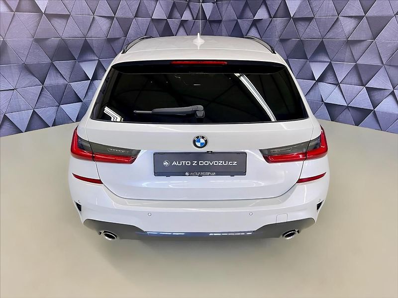BMW Řada 3 320d xDrive M-PAKET, WEBASTO - fotka 6 z 30