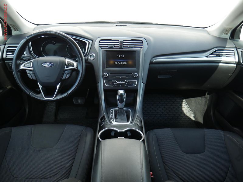 Ford Mondeo (2015) 2.0 TDCi, Titanium, AT, navi - fotka 8 z 17