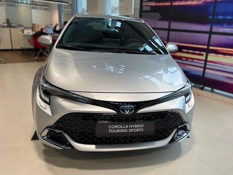 Toyota Corolla TS Style 1,8 Hybrid 140 - Výku - fotka 2 z 6