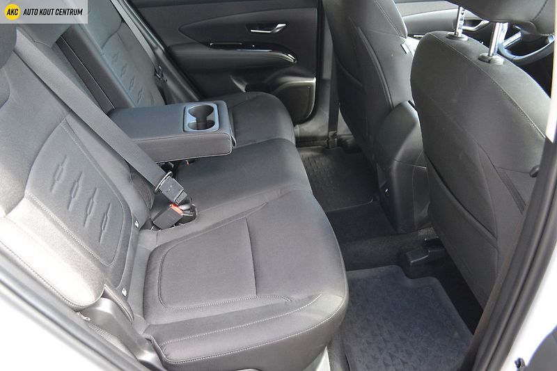 Hyundai Tucson 1.6T-GDI STYLE DCT FL 118KW - fotka 15 z 48