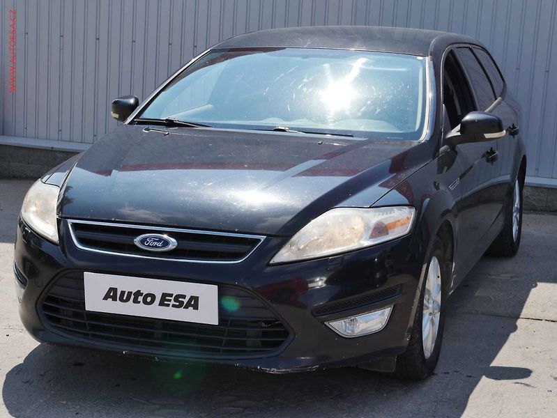 Ford Mondeo (2011) 2.0 TDCi, AC, tempo, výhřev - fotka 3 z 18