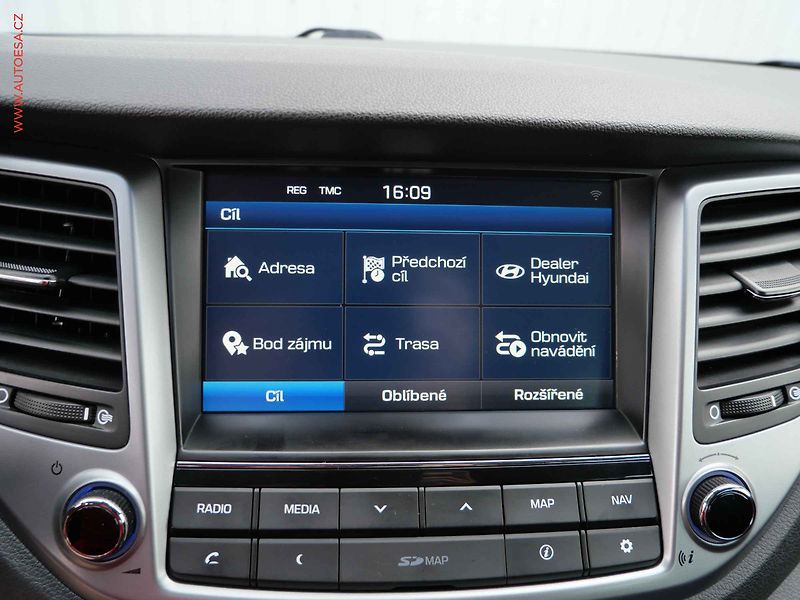 Hyundai Tucson (2017) 2.0 CRDi 4x4, 1.maj,ČR, Style - fotka 21 z 26
