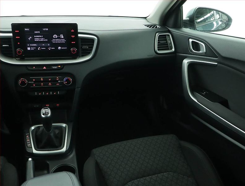 Kia Ceed (2023) Spin 1.0 T-GDI, SPIN, DPH - fotka 8 z 15