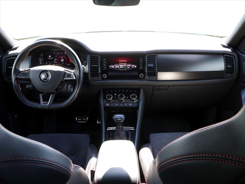 Škoda Kodiaq 2,0 RS TDI 176kW DSG 4x4 DPH - fotka 26 z 34