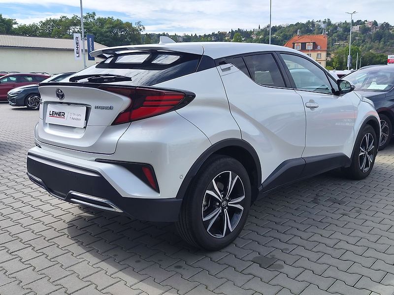 Toyota C-HR 2.0 HEV/112kW Executive E-CVT - fotka 5 z 28