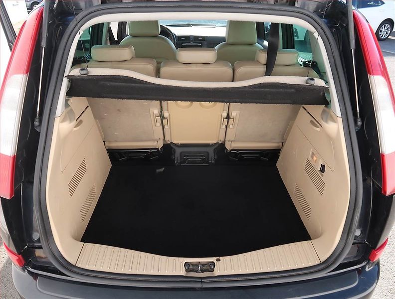 Ford C-MAX (2005) Ghia 2.0 TDCi, nová STK, Tažné - fotka 13 z 19