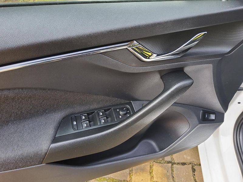 Škoda Scala (2022) 1.0TSI 81kW Style DSG 1maj ČR - fotka 17 z 24