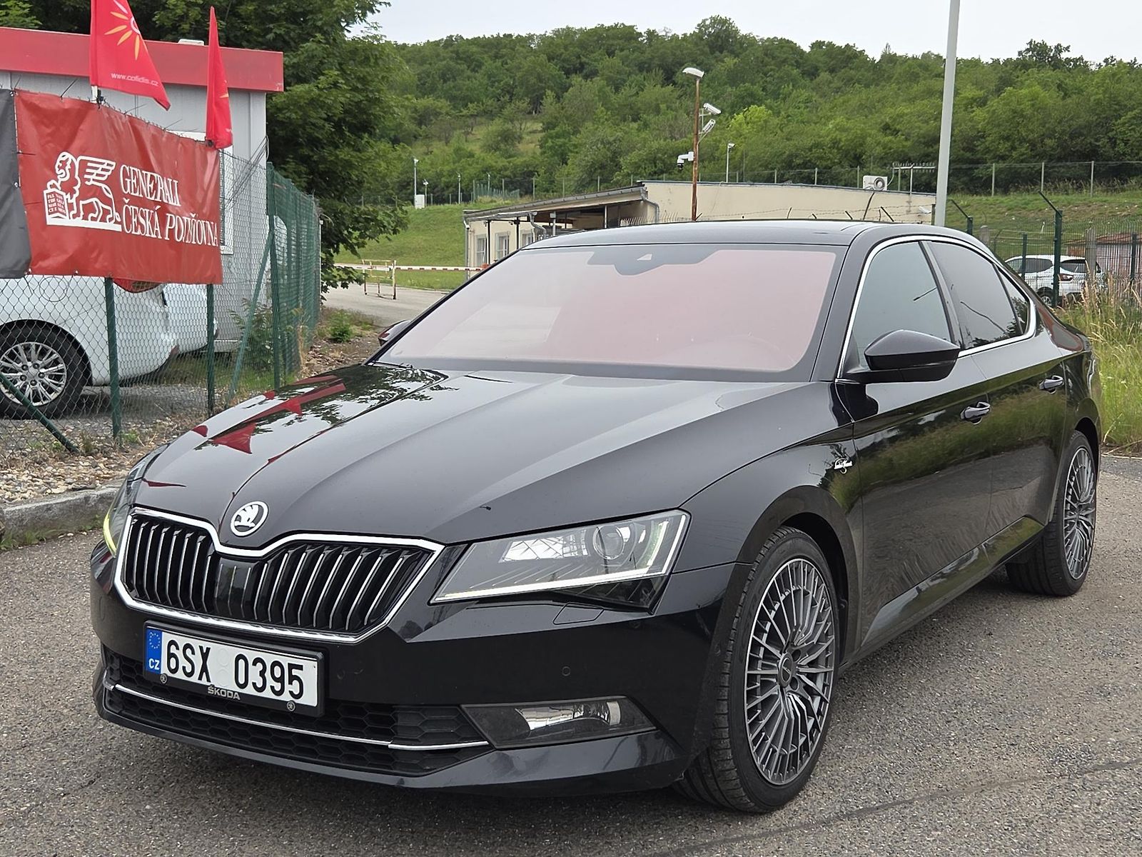 Škoda Superb 2,0TDi 140kw L&K  splátky VŠEM