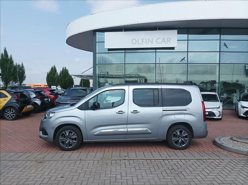 Toyota ProAce City Verso 1,2 6 MT WG Family - fotka 2 z 18