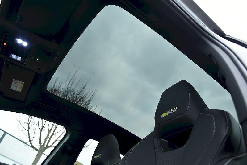 Škoda Enyaq (2023) RS 80 220 kW 4x4 - fotka 31 z 35