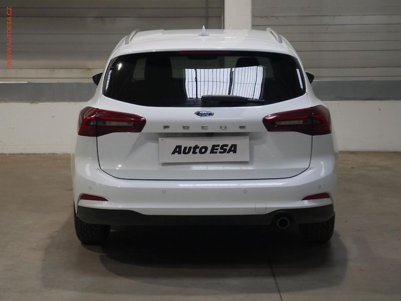 Ford Focus (2022) 1.5TDCi, 1.maj,ČR, AT, LED - fotka 5 z 19