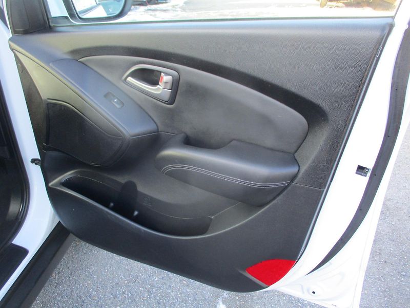 Hyundai ix35 1.6GDi COMFORT*TAŽNÉ Z*VÝHŘEV - fotka 23 z 49