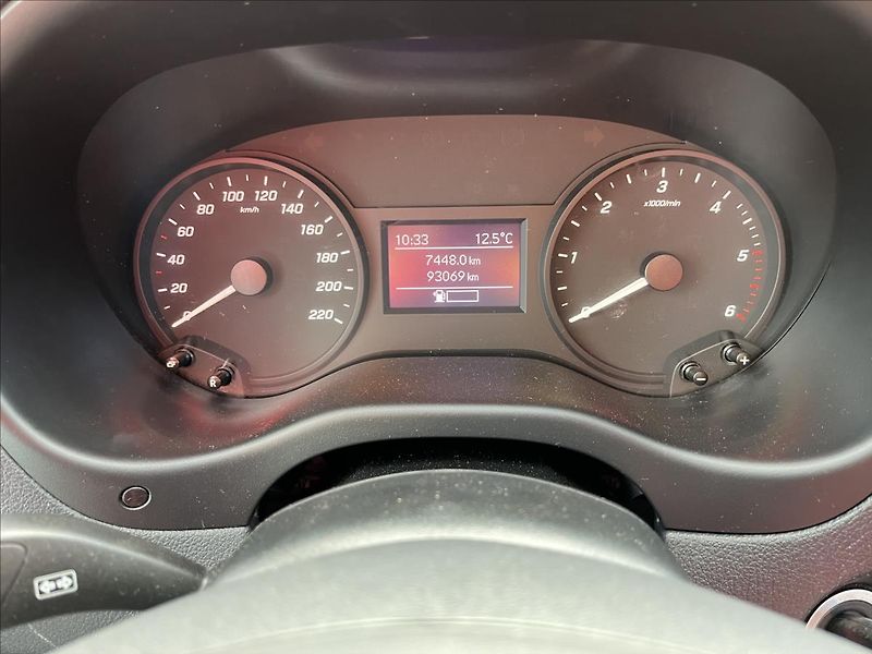 Mercedes-Benz Vito 1,8 110CDi LONG KLIMA ČR1M DPH - fotka 18 z 36
