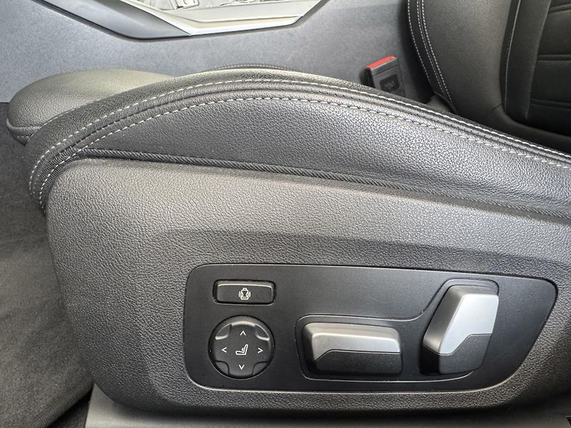 BMW Řada 3 M340d xDrive*Laser*Max.Výbava - fotka 36 z 42
