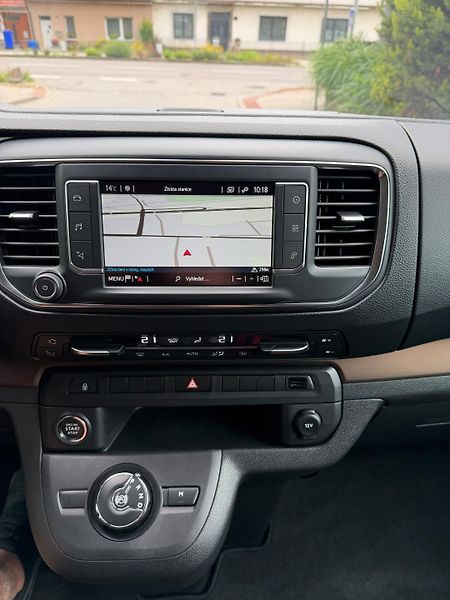 Toyota ProAce (2020) 8 místné - fotka 9 z 10