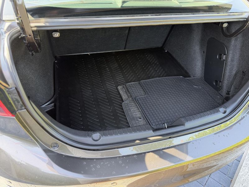 Mazda 3 (2014) 2.0i 88 kW/automat/revolution - fotka 12 z 19