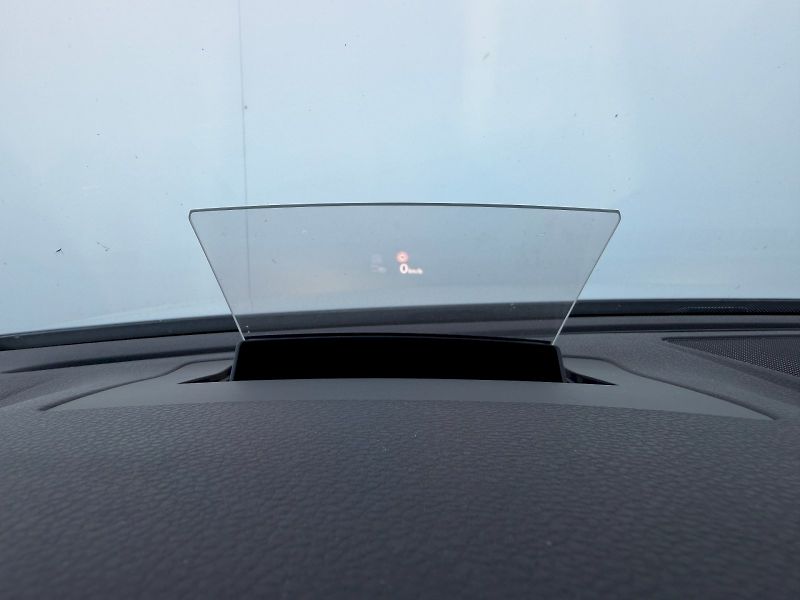 Volkswagen Passat (2021) 2.0 TDI 110kW R-LINE - fotka 16 z 35