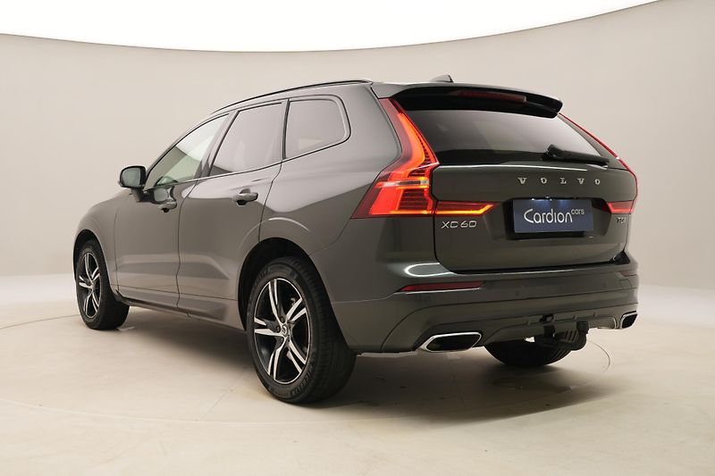 Volvo XC60 T5 AWD R-DESIGN AUT CZ - fotka 10 z 46
