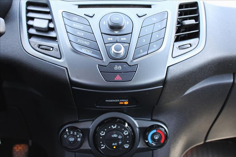 Ford Fiesta 1,0 EB KLIMA, TAŽNÉ, ALU - fotka 11 z 20