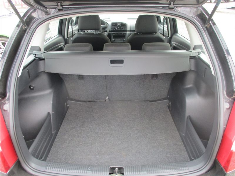 Škoda Fabia 1,2 TSI, klima, serv. kniha, - fotka 9 z 28