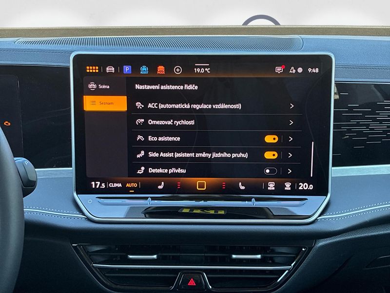 Volkswagen Passat Elegance 2.0 TDI 110 kW DSG Va - fotka 17 z 23