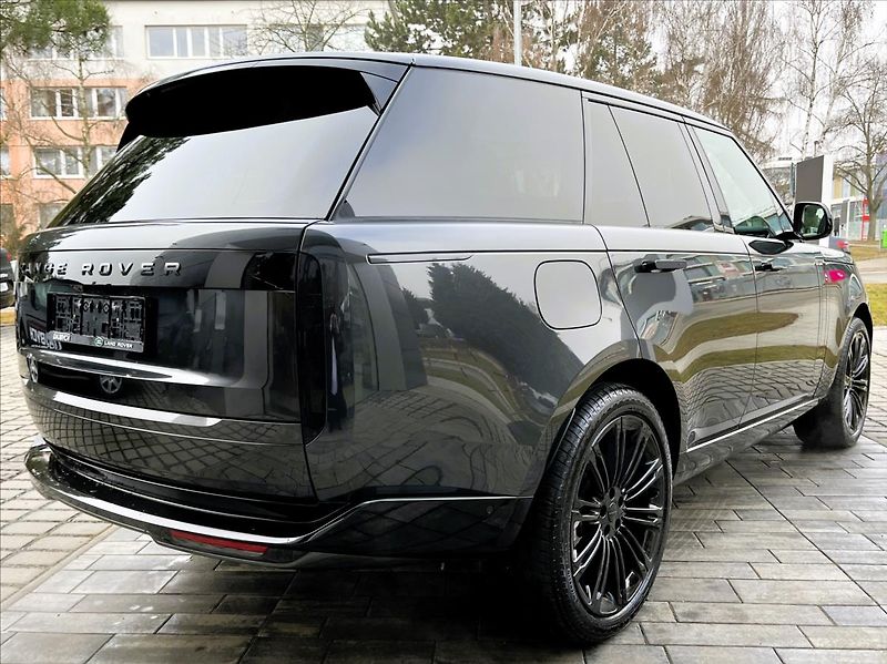 Land Rover Range Rover (2026) 3,0 P540 V8 AUTOBIOGRAPHY SWB - fotka 8 z 38