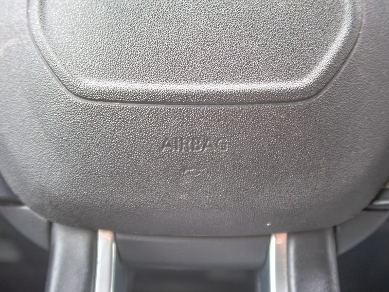 Land Rover Range Rover Evoque (2013) 2.2D 140KW 4x4 – MAT - fotka 35 z 51
