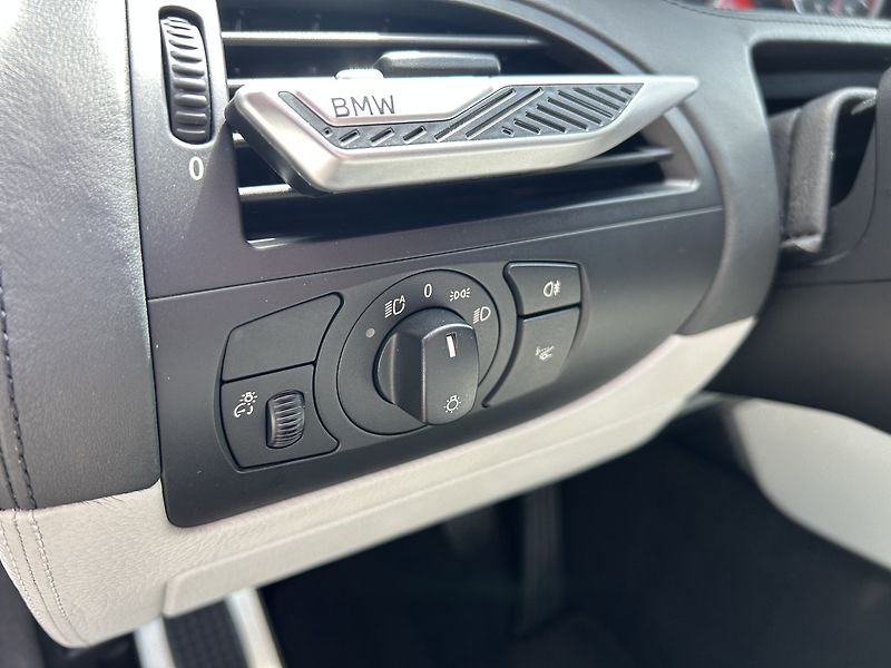 BMW M6 E63 V10 Coupe - fotka 21 z 35