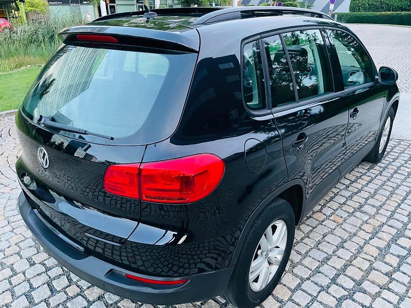 Volkswagen Tiguan 1.4TSI MANUÁL VÝHŘEV PANORAMA - fotka 11 z 46