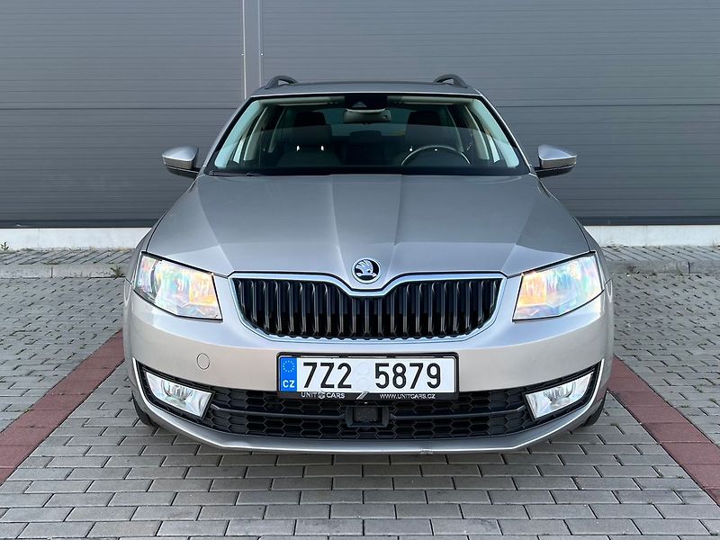 Škoda Octavia 1,6 TDi 81kW STYLE-KAMERA.P - fotka 2 z 42
